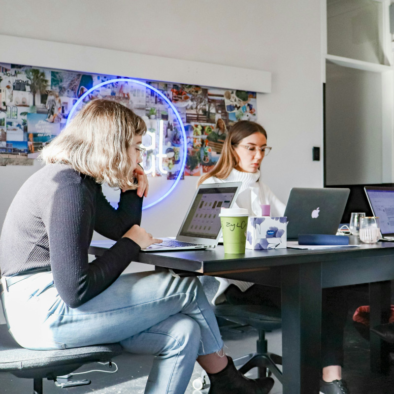 Dynamisez vos opérations avec Ugosign, solution pour startups innovantes